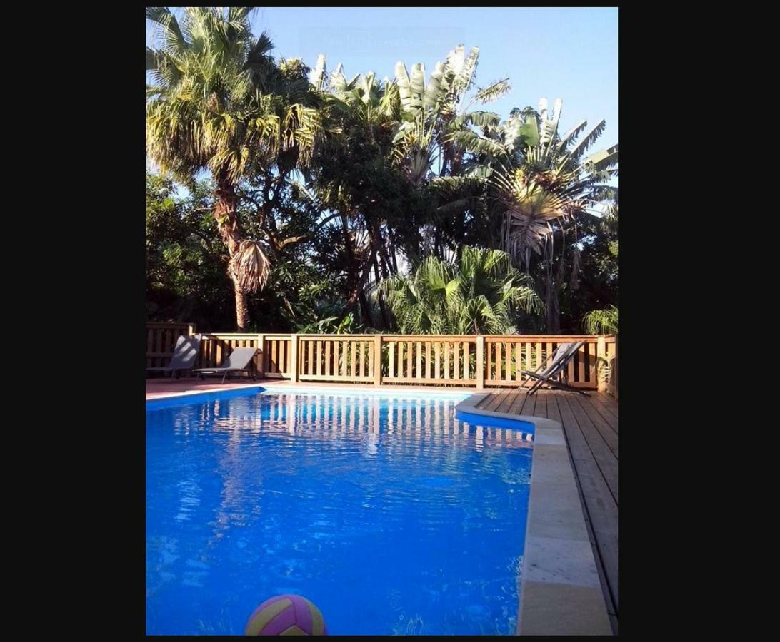 Le Four A Pain Bed & Breakfast Saint-Philippe Exterior foto